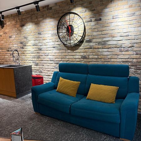 Apartament Aleja Wolnosci Nowy Sącz Extérieur photo